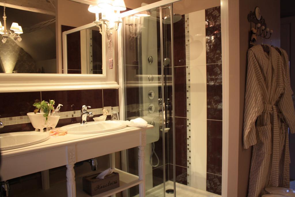 La Bergerie Des Anges Hotel Le Bignon-Mirabeau Room photo